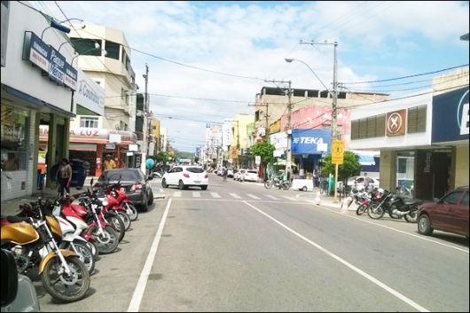 Comércio fraco espera o 13º e as compras de fim de ano para ...