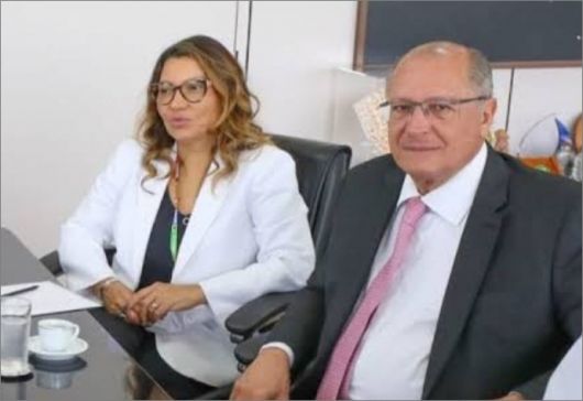 Janja e Geraldo Alckmin são recebidos pelo governador