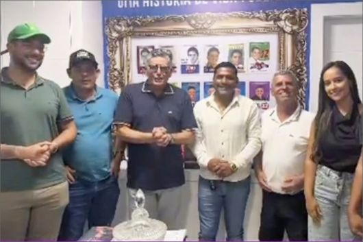 Foto: Reuniões com Jânio, figura central